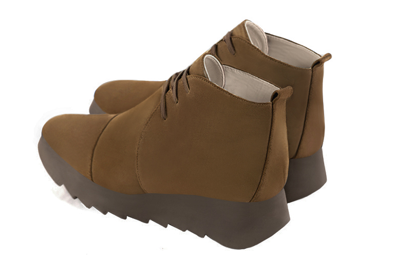 Caramel brown women's ankle boots with laces at the front. Square toe. Low rubber soles. Rear view - Florence KOOIJMAN